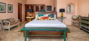 4 bedrooms, iron/ironing board, WiFi