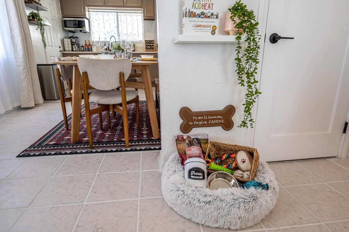 Beach Bliss! AC+Parking+Pet OK