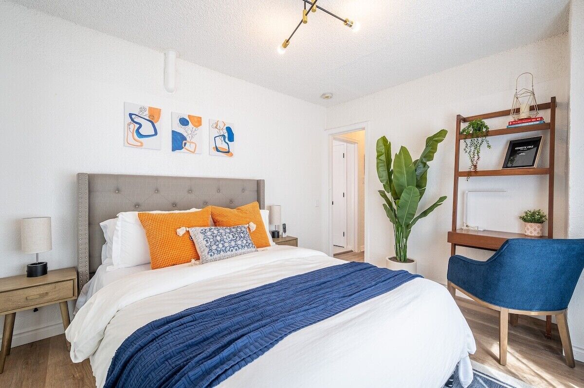 Beach Bliss! AC+Parking+Pet OK