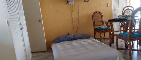 1 chambre, Wi-Fi, draps fournis