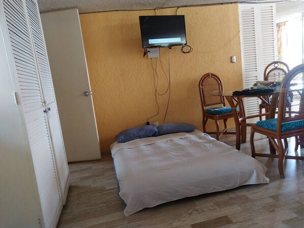 1 غرفة ن�وم وواي فاي وملاءات أسرّة