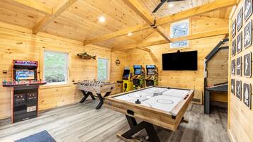 Spielezimmer