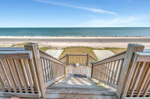 5BR Waterfront Paradise I Fish, Relax & Unwind