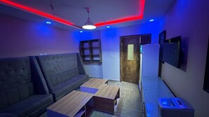 酒吧（店内）