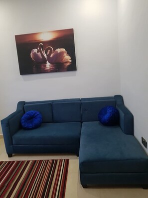 Suite | Living area | 10-inch plasma TV with satellite channels, TV