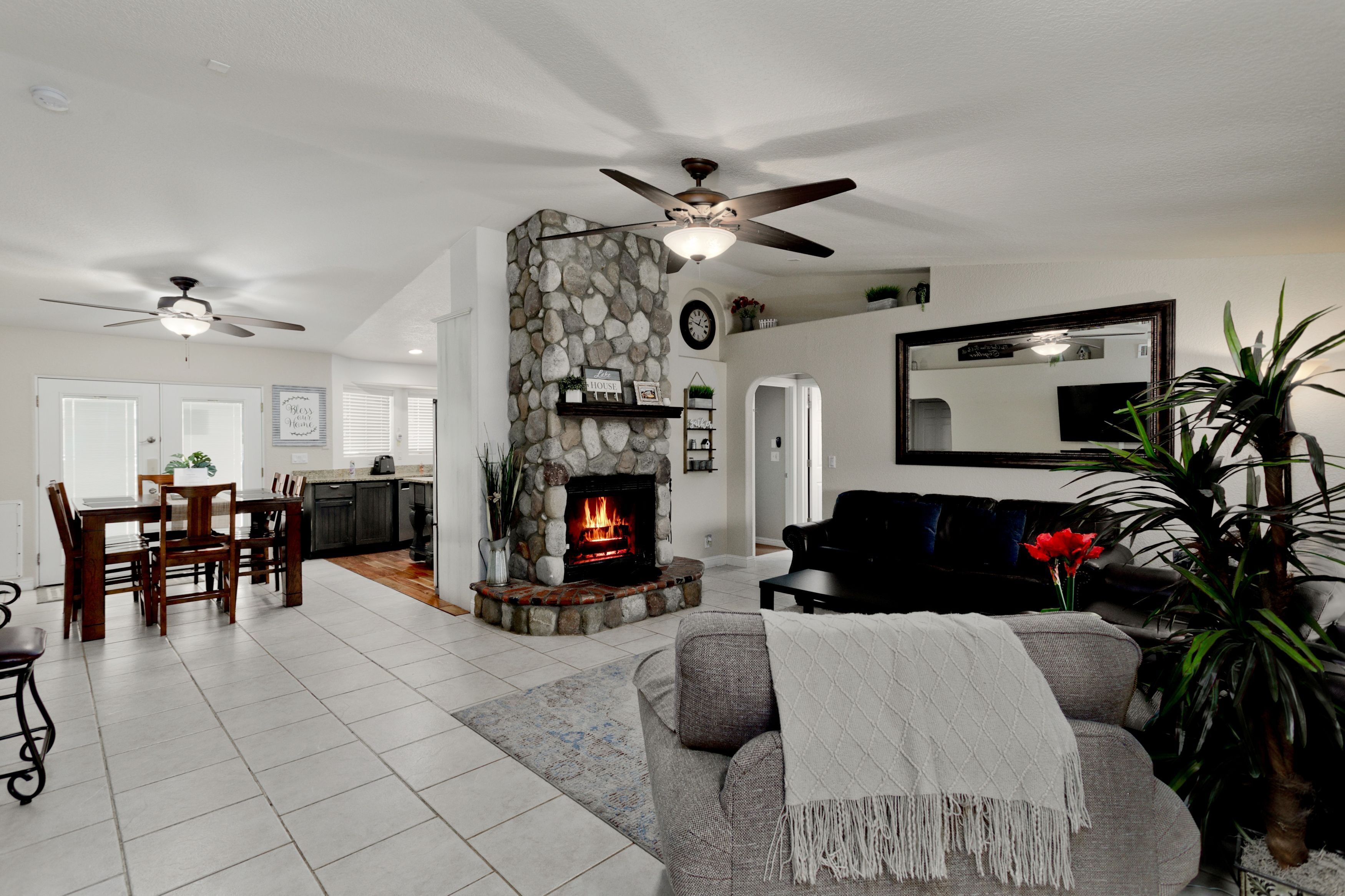 Welcome to Tiki Bar! Staycation