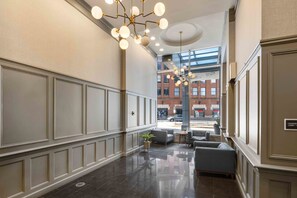 Lobby sitting area - The Luckman Apartments by Barsala (Cleveland)