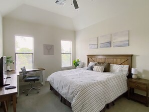 3 bedrooms, iron/ironing board, WiFi, bed sheets - Modern Home Next to Med Center, Rice and U of H (Houston)