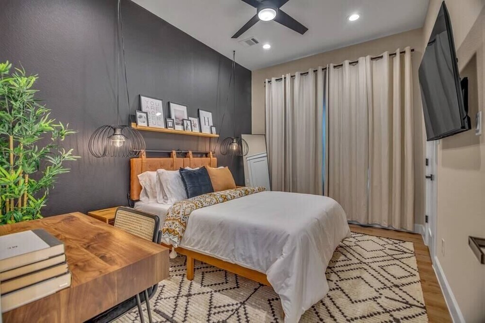 East End Oasis by near Downtown Houston Vrbo
