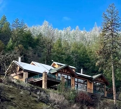 Trinity River Estate