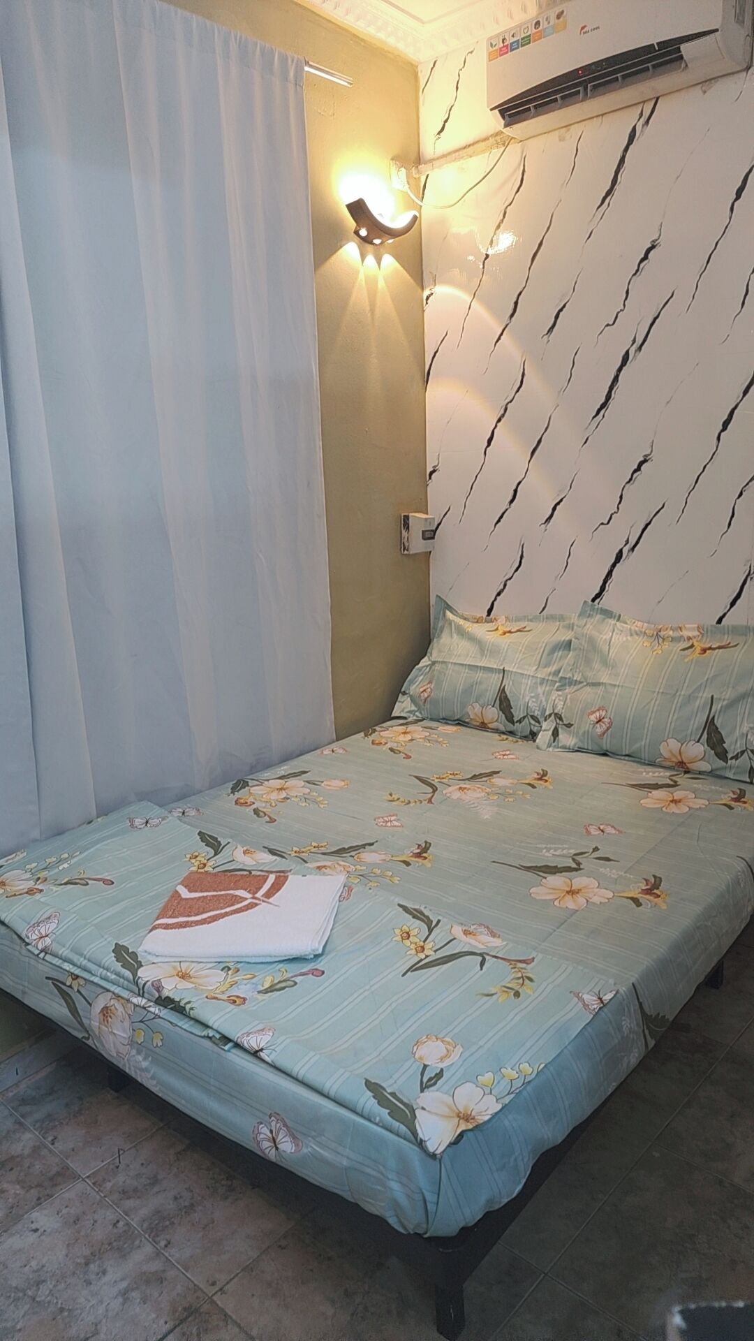 Standard Single Room | Individually decorated, individually furnished, blackout drapes