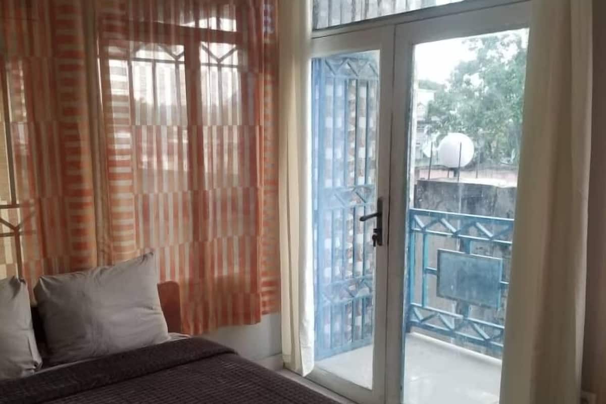 Signature studio, balkon | Individueel gedecoreerd, individueel gemeubileerd