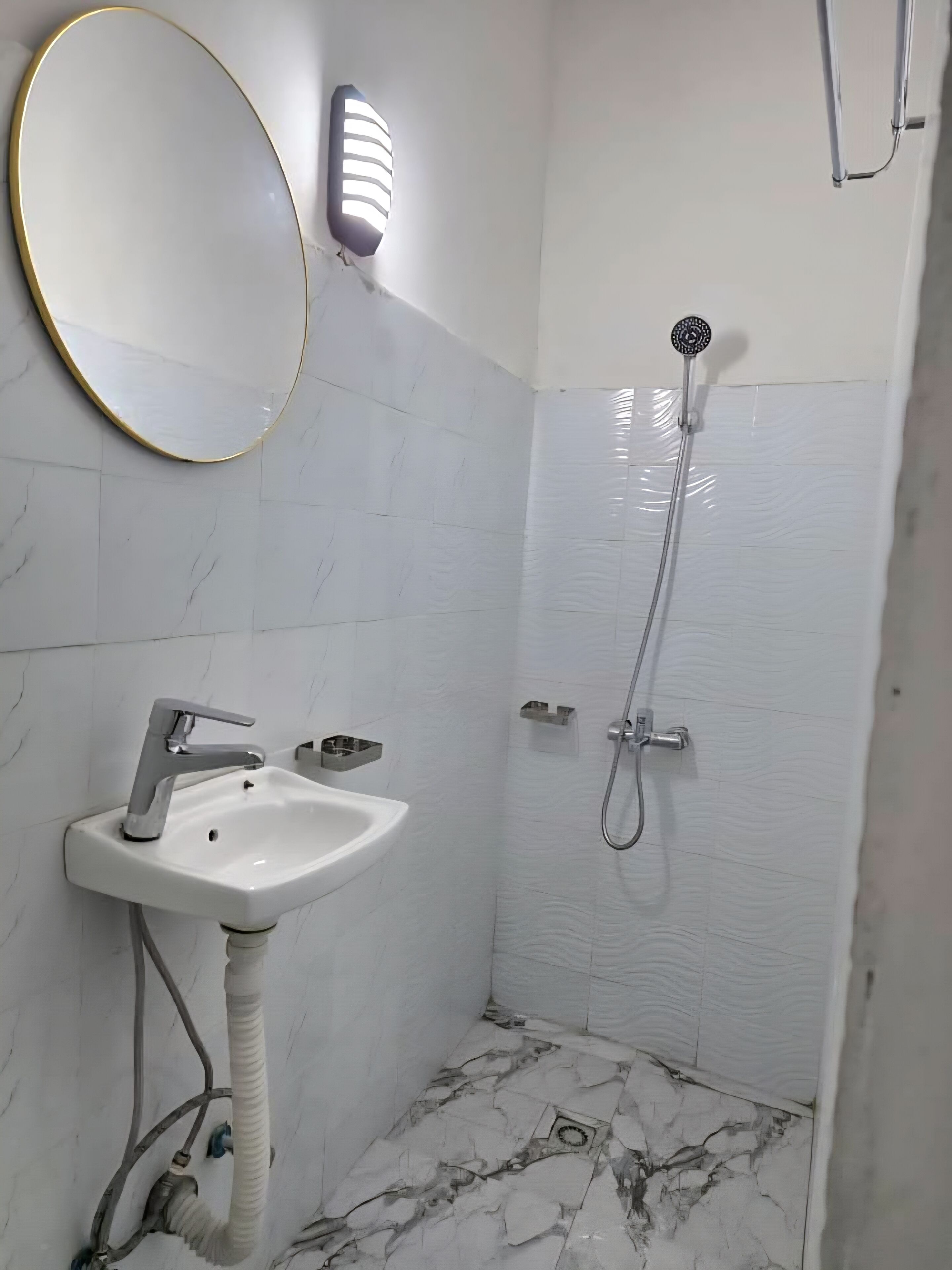 Signature Studio, Balcony | Bathroom