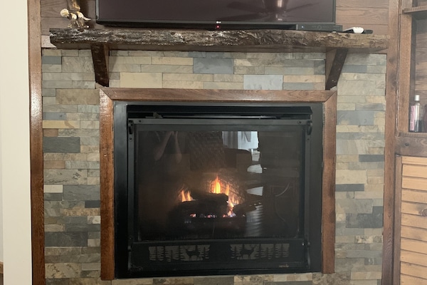 Fireplace and smart TV (Direct TV)