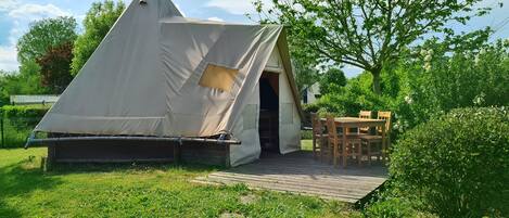 Buiten dineren