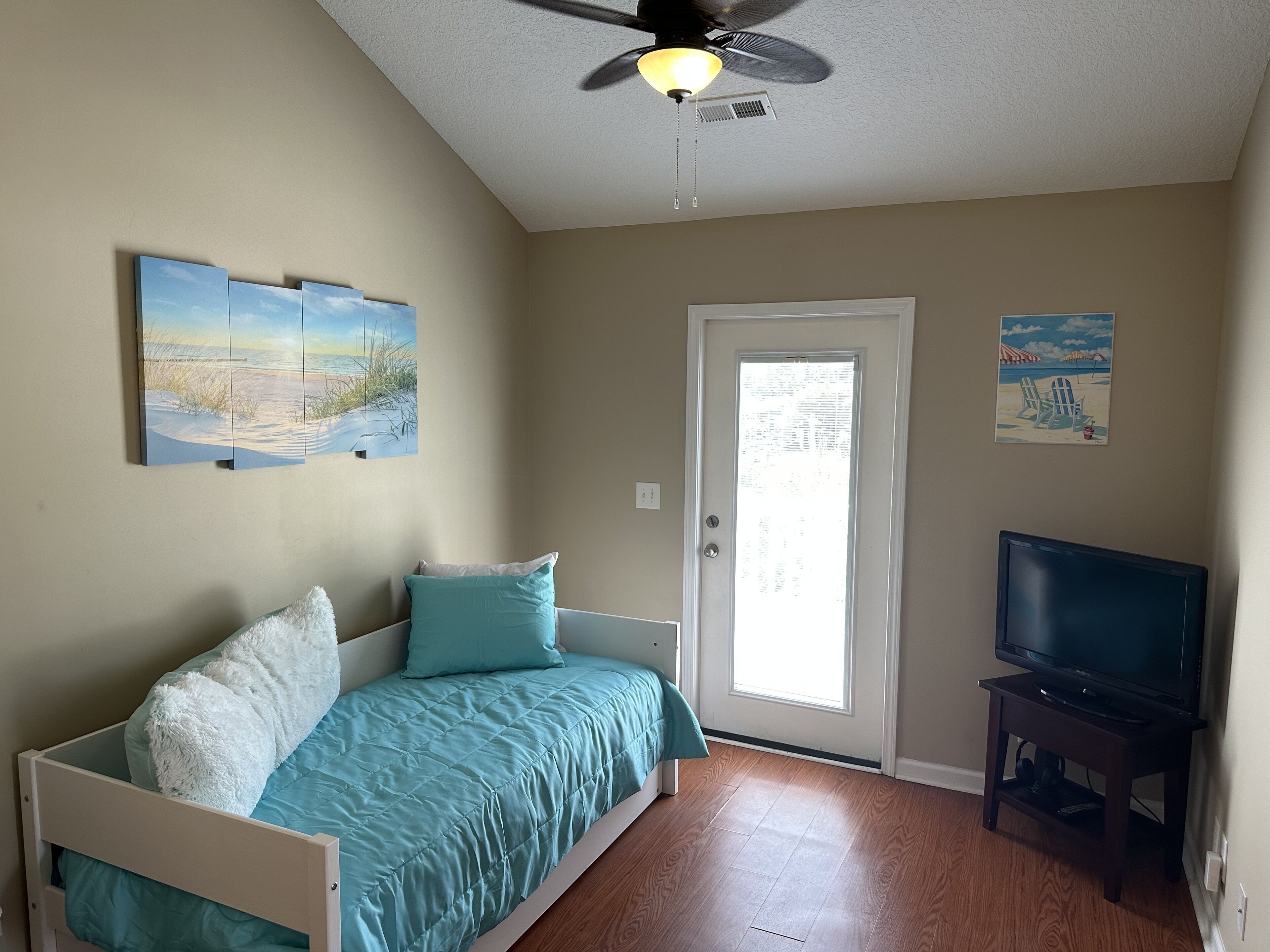 Shore Blessed 5 Bdr 3 Ba in Ocean Lakes