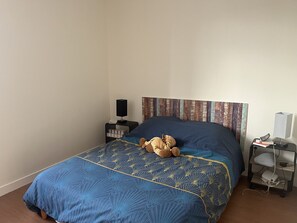 2 chambres, bureau, fer et planche Ă repasser, accĂšs Internet