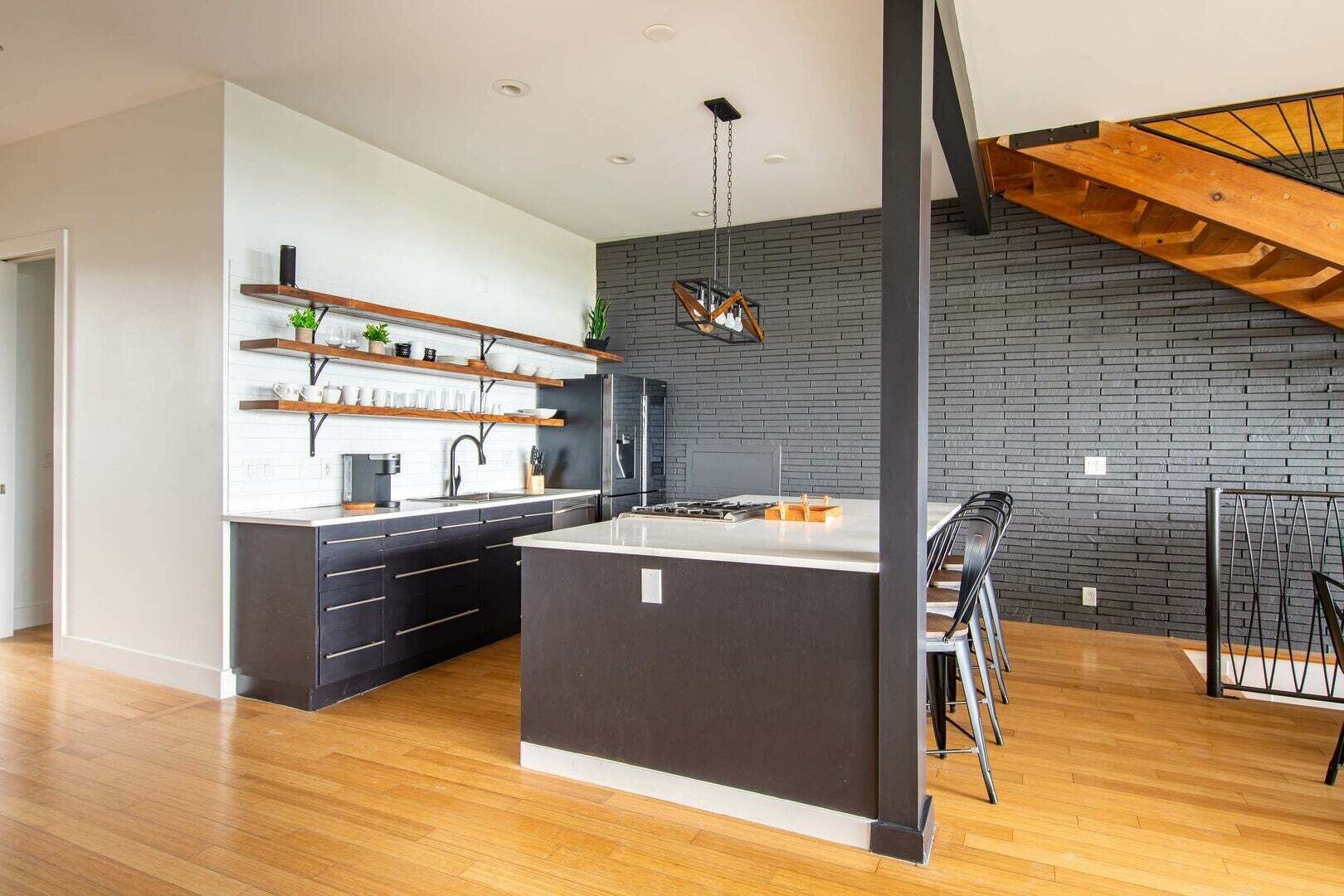 Best Views in Nashville / Massive Rooms