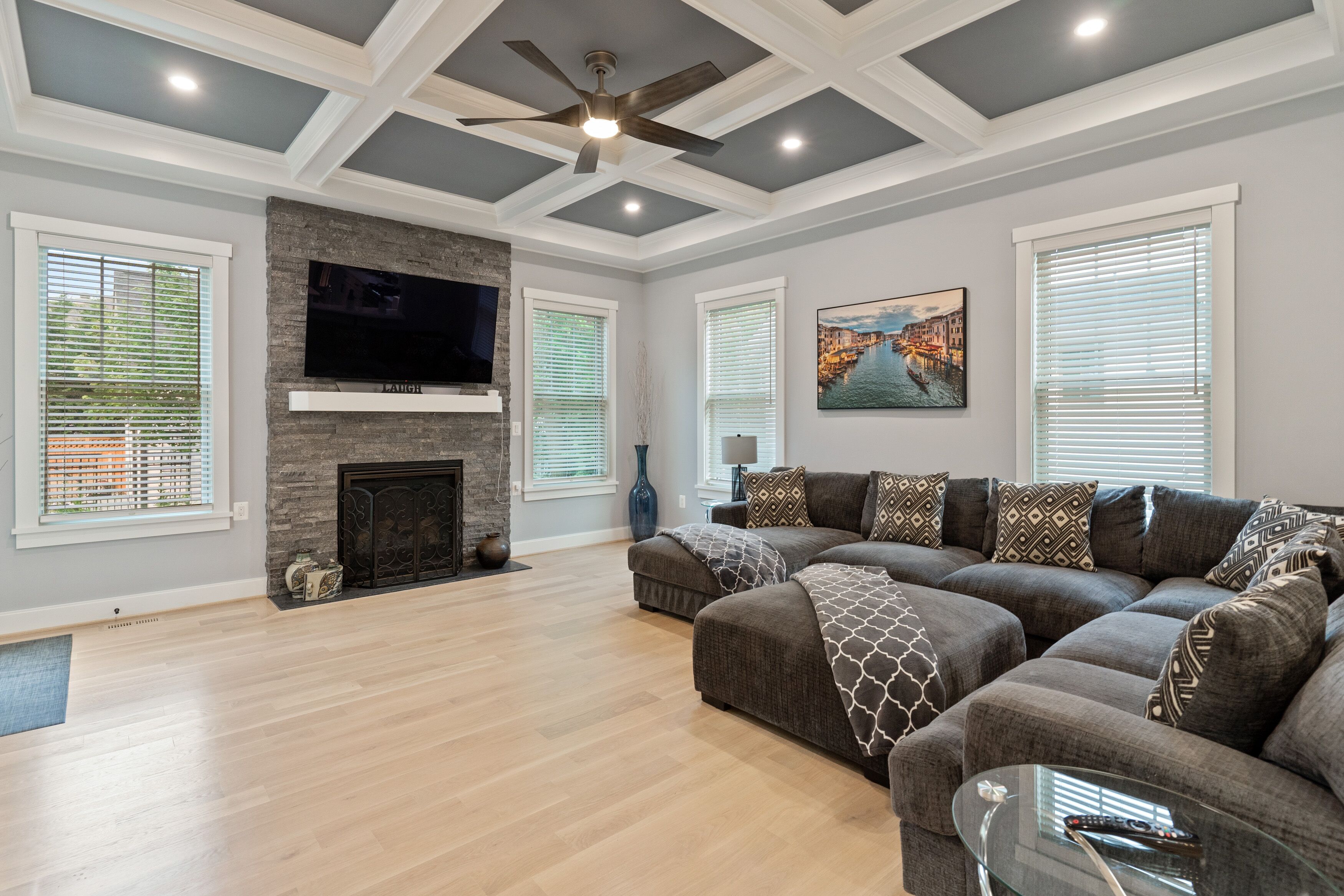 智能電視、壁爐、電腦螢幕、打印機