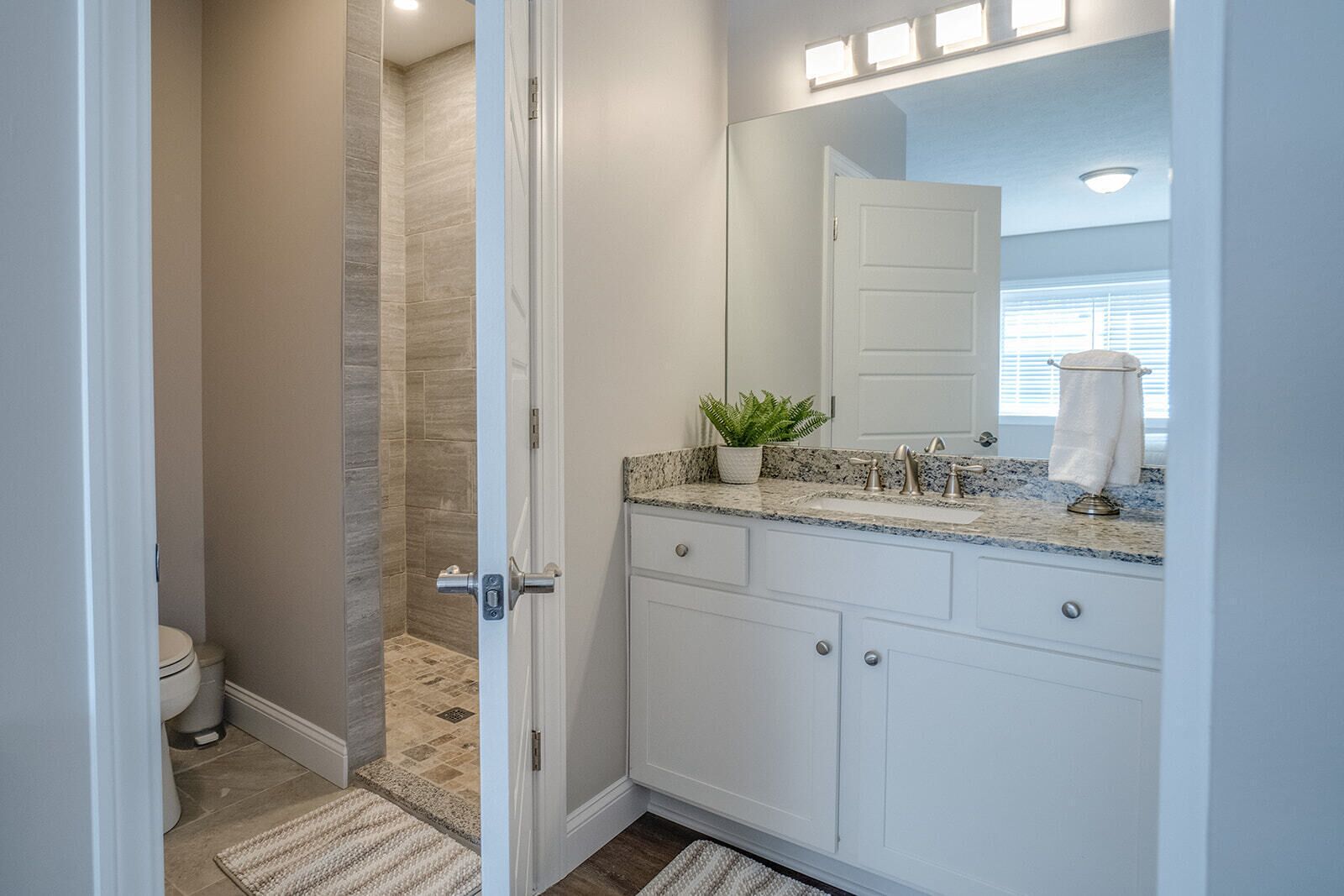 BRAND NEW!! WELCOME to CASA DEL LAGO UNIT #40 650/night