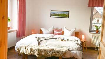 2 Schlafzimmer, Internetzugang, BettwÀsche