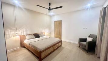 3 habitaciones, tabla de planchar con plancha y wifi gratis