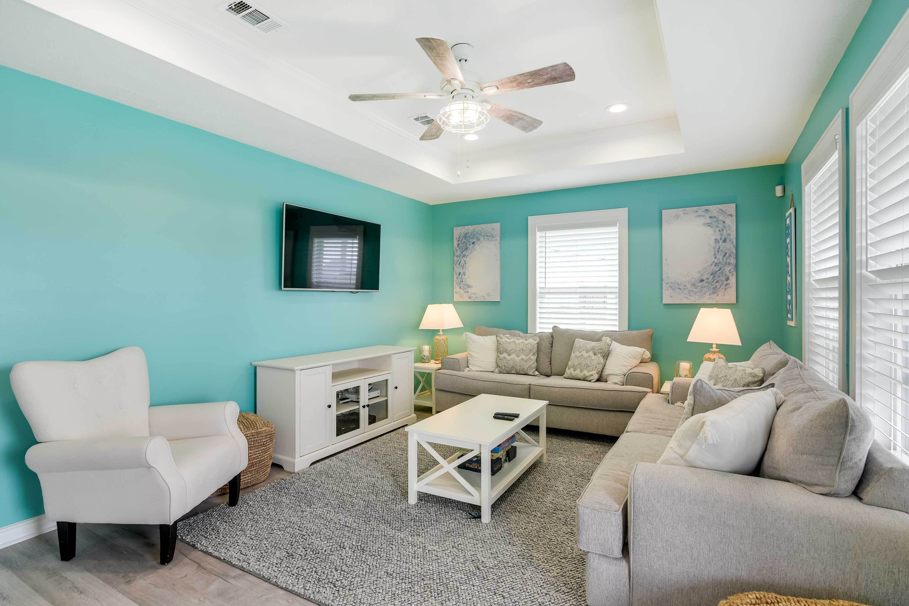 Modern Crystal Beach Vacation Home: Walk to Beach!