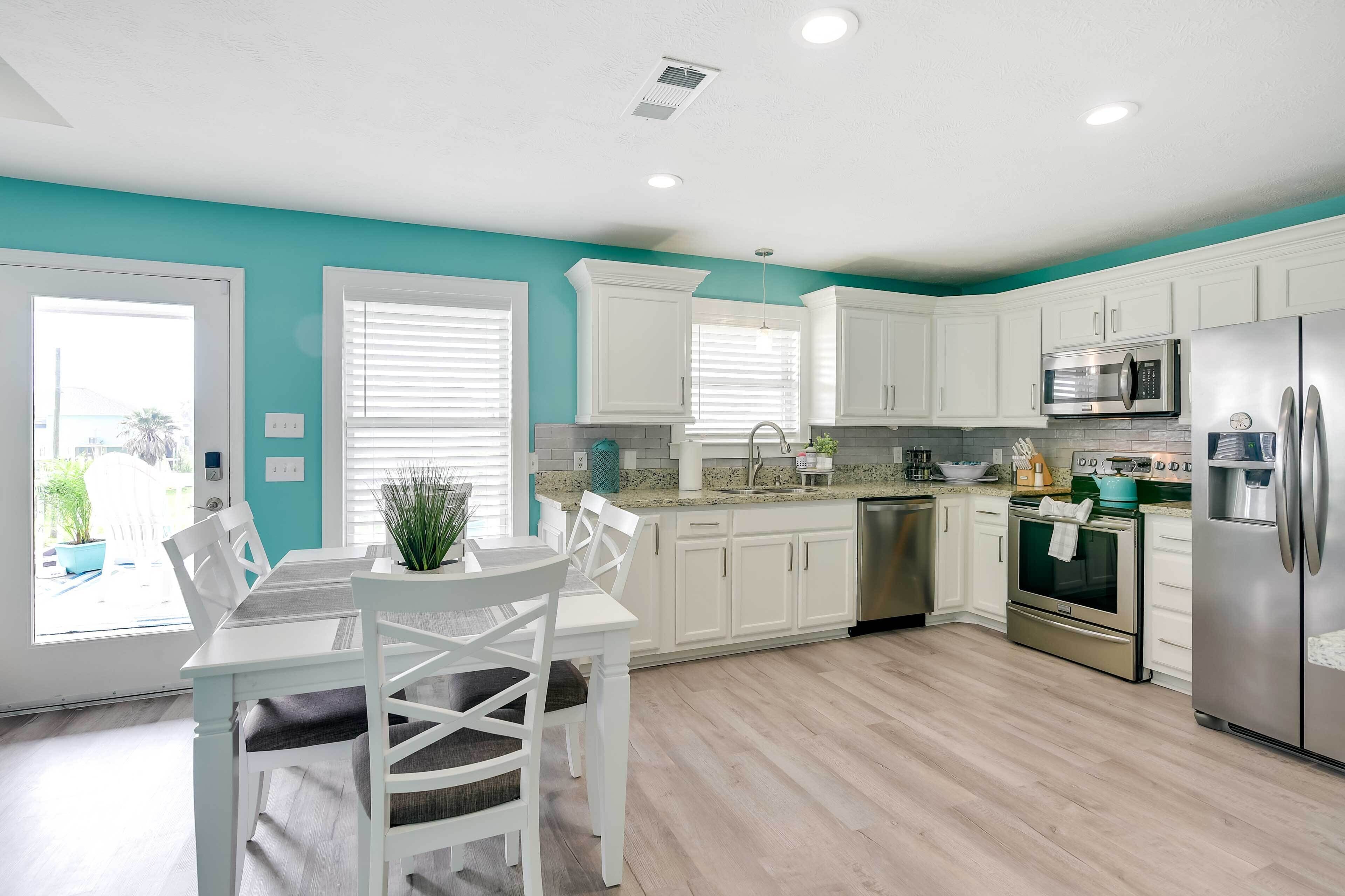 Modern Crystal Beach Vacation Home: Walk to Beach!