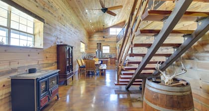 Early Cabin w/ Deck ~ 20 Mi to Lake Brownwood!