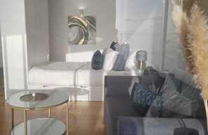 Ferros/tábuas de passar roupa, Wi-Fi de cortesia, roupa de cama