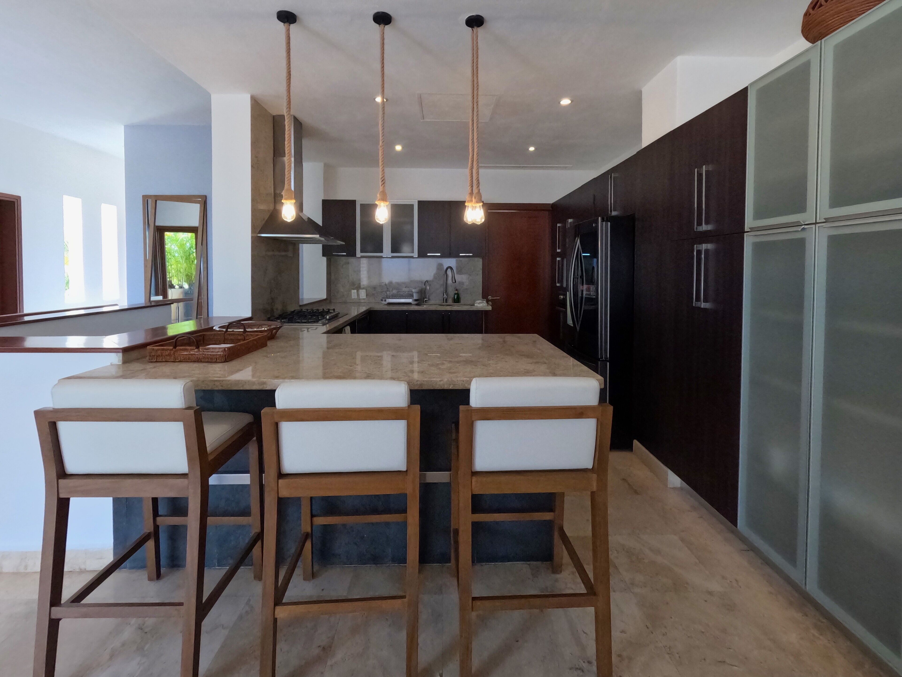 Oceanfront house/ private pool/ daily cleaning