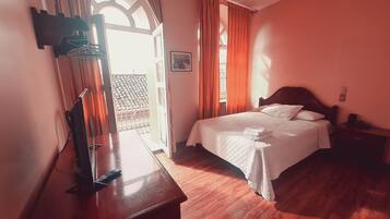 Down comforters, free WiFi, bed sheets