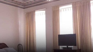 Cubrecamas, wifi gratis y ropa de cama 