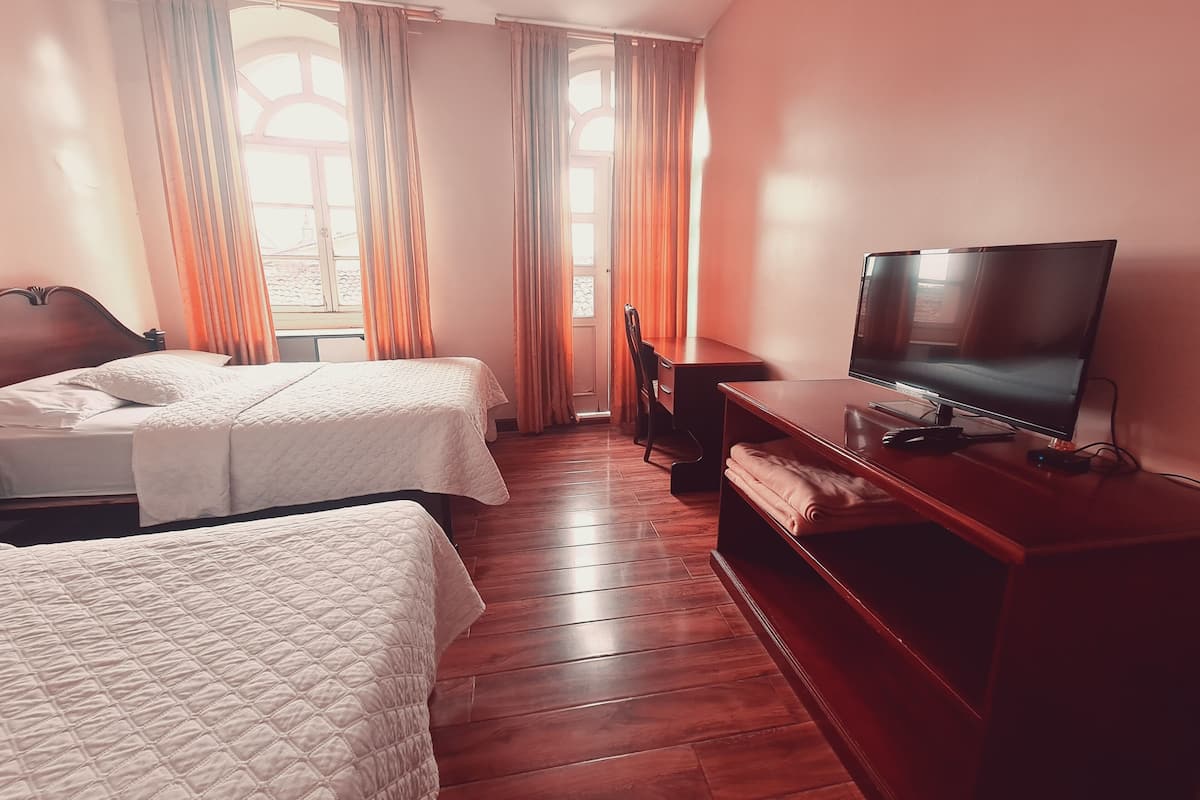 Edredón, wifi gratis y ropa de cama
