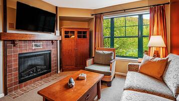 Smart-tv och eldstad