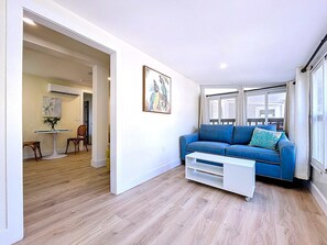 TV - Coastal Rental Steps 2 Beach/Bridge/Tropical Crtyd (Bradenton Beach)