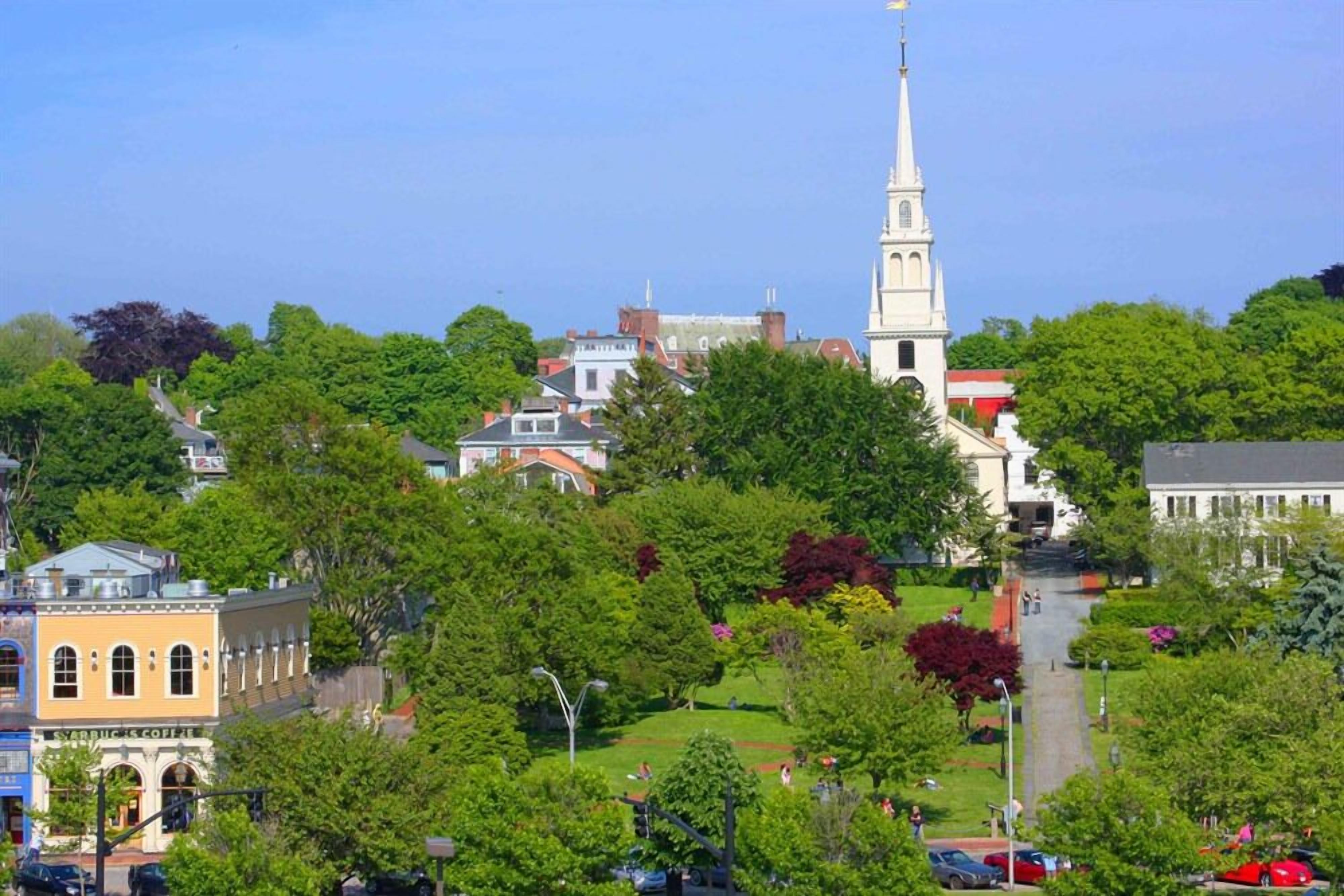 Located in the Heart of Downtown Newport! Near The Elms Mansion, FREE Parking!