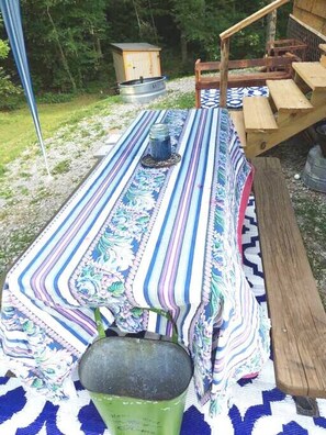 Outdoor dining