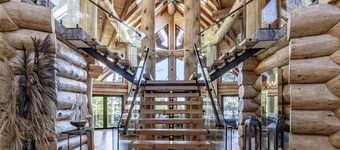 7 bed 6 bath cottage on Lake Muskoka