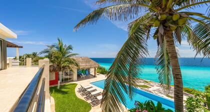 Luxurious 5 BR Ocean Front Home. Epic Views!
