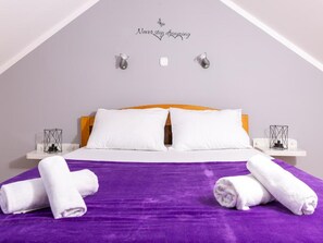 1 bedroom, WiFi, bed sheets