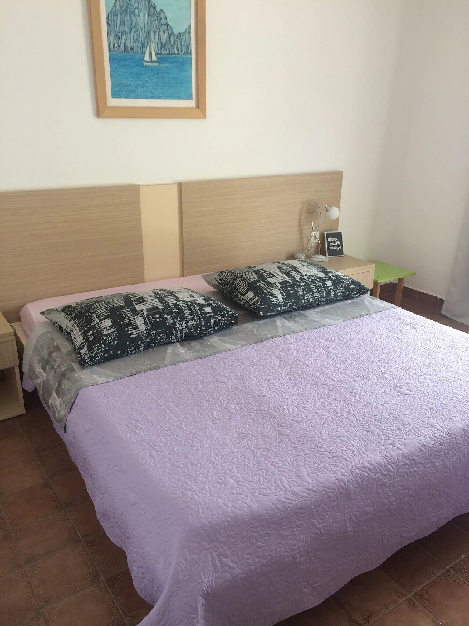 1 chambre, fer et planche à repasser, Wi-Fi, draps fournis