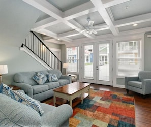 TV, video games, foosball, table tennis - Three Bedroom, Luxury Villa, Branson, MO (3347960) (Branson)