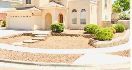 XLarge Home w/ Pool & Gig Speed Internet!
