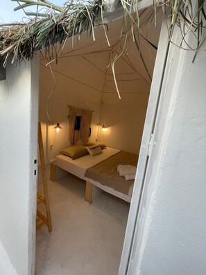 Room - bilge alaçatı (Cesme)