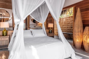 Quarto casal superluxo | Frigobar, Wi-Fi de cortesia, roupa de cama