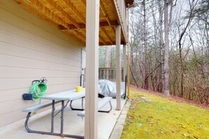 Outdoor dining - Quiet, dog-friendly cabin with fireplace, game room, mountain view & EV charger (Blairsville)