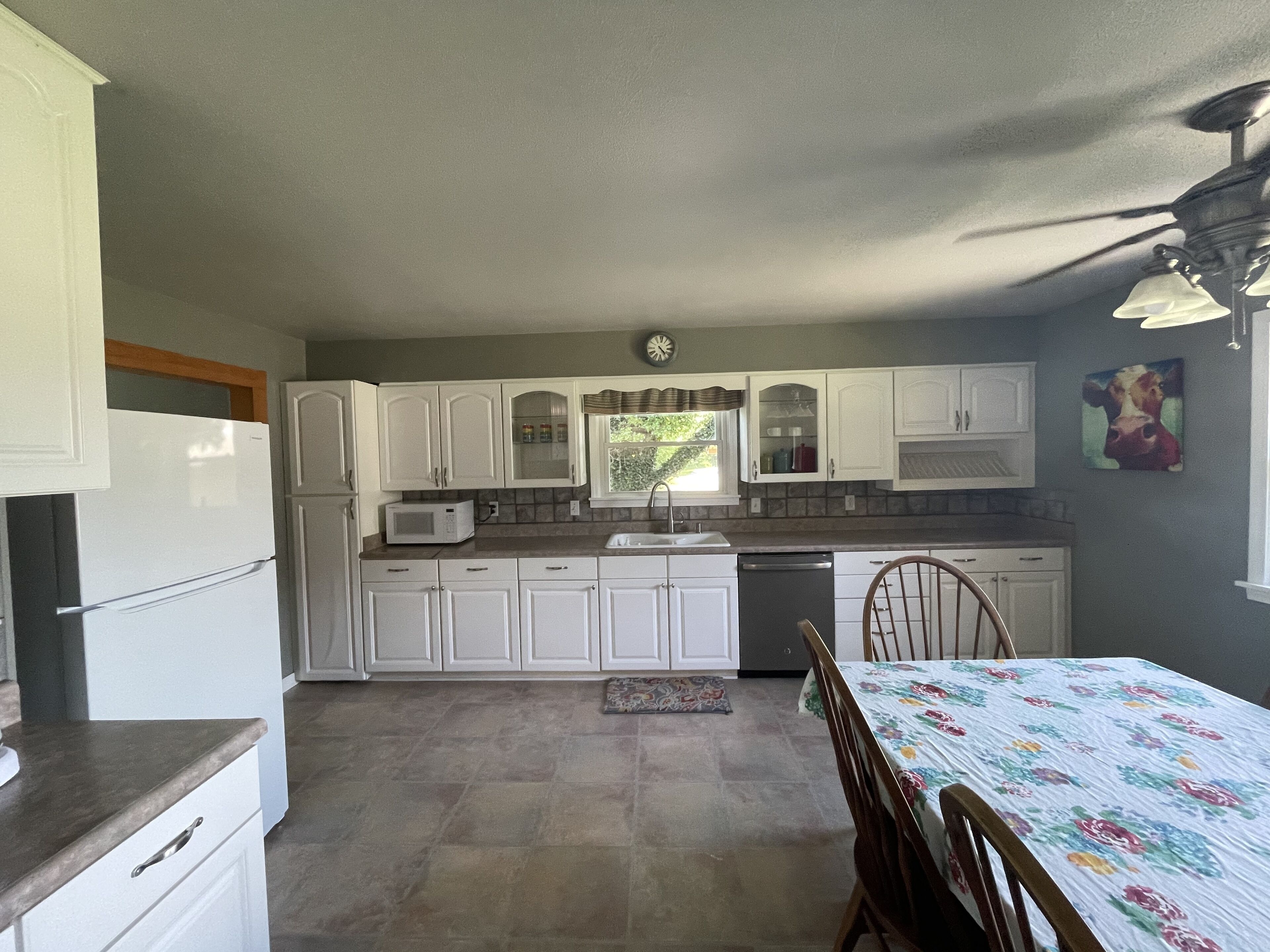 Quiet Country Getaway .