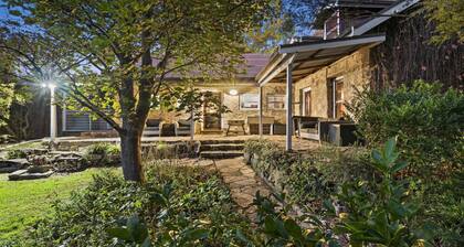 Granite Cottage - historical and stylish