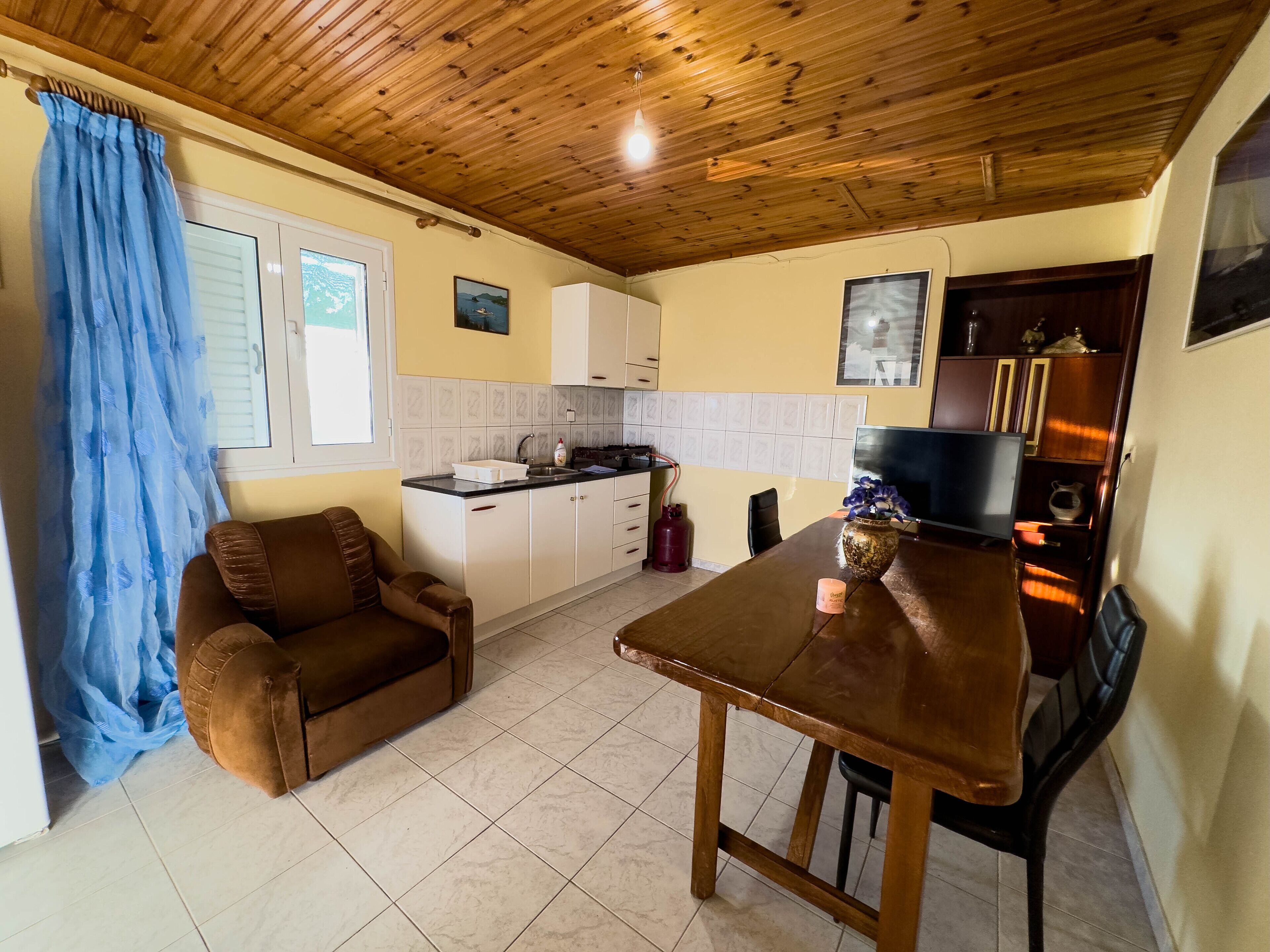 The Sea At Your Feet